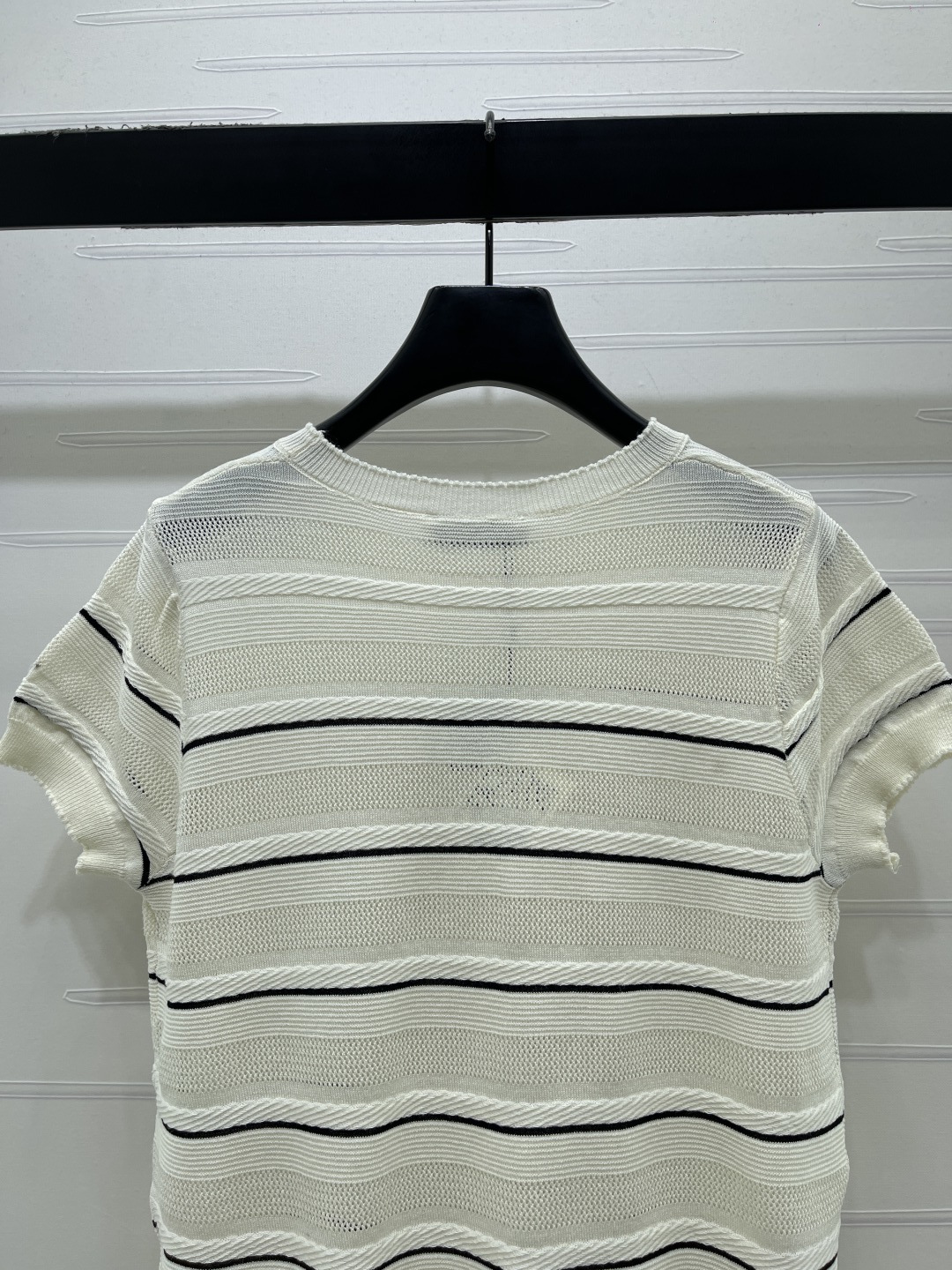 Women's short sleeves